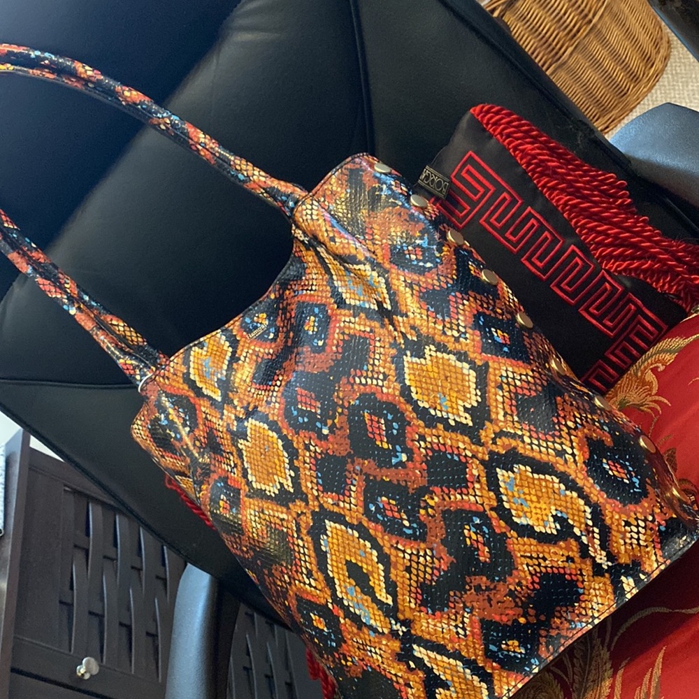 The most important part is looking fabulous in a beautiful Hammitt bag! - Picture 2 of 12